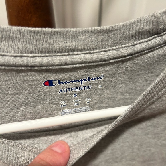 Kansas Jayhawks long sleeve small tshirt - Picture 2 of 3